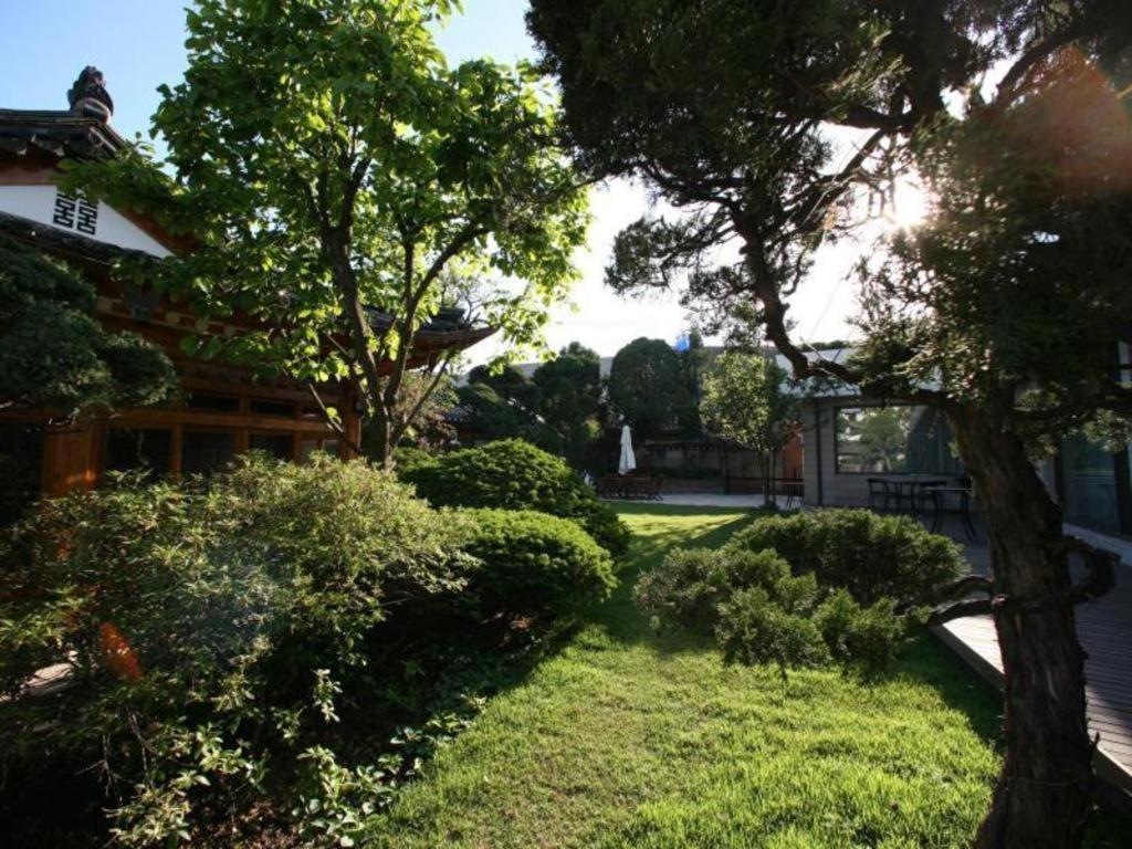 Bonum 1957 Hanok And Boutique Сеул Экстерьер фото