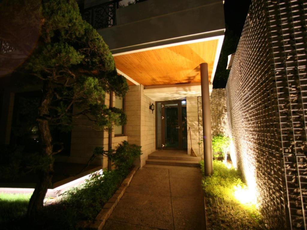 Bonum 1957 Hanok And Boutique Сеул Экстерьер фото