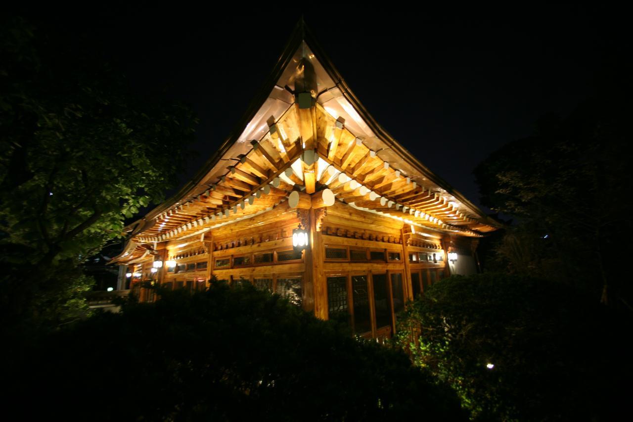 Bonum 1957 Hanok And Boutique Сеул Экстерьер фото